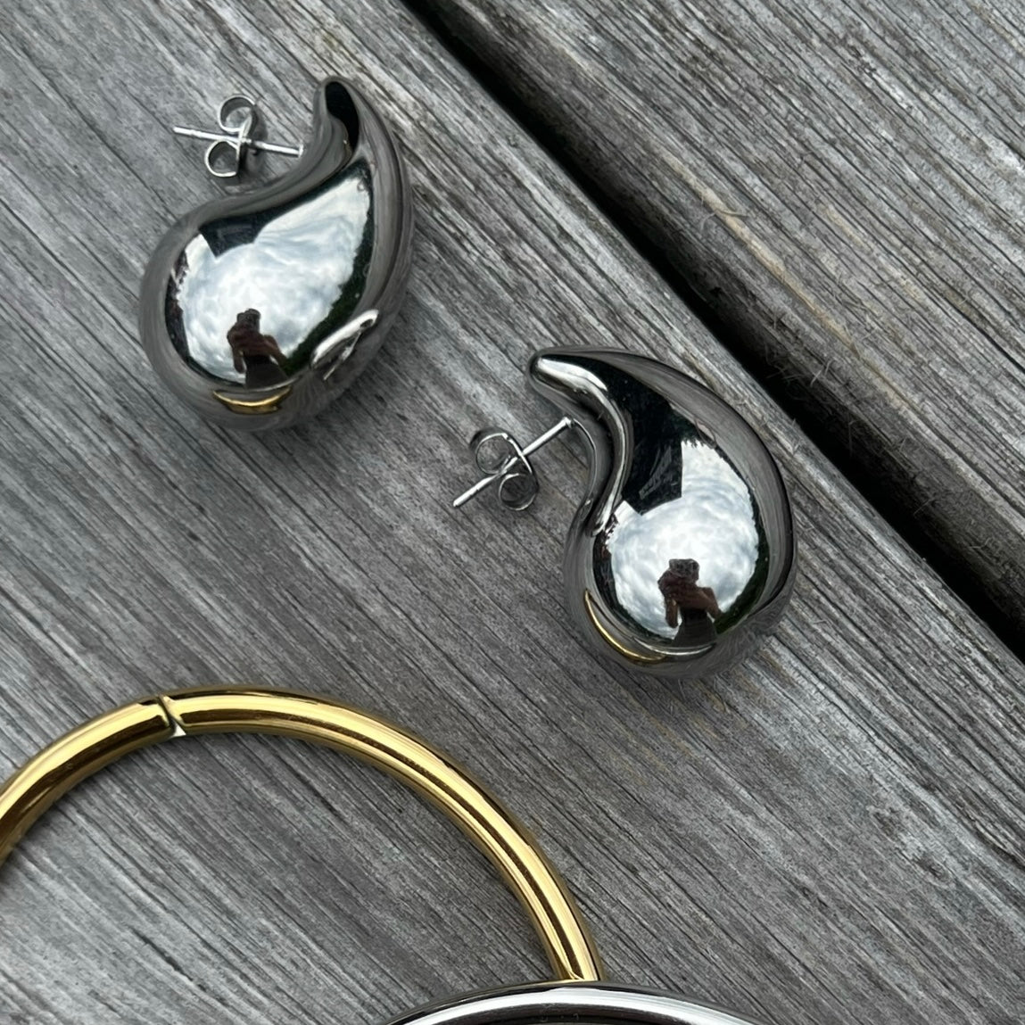 Drop Studs
