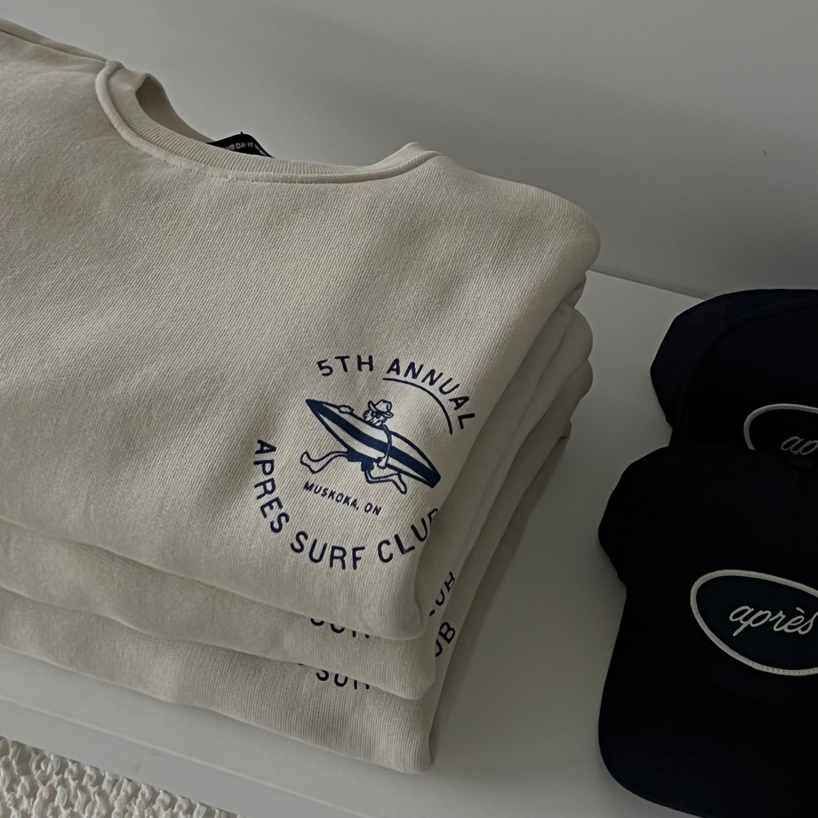 Graphic Crewneck - Apres Surf