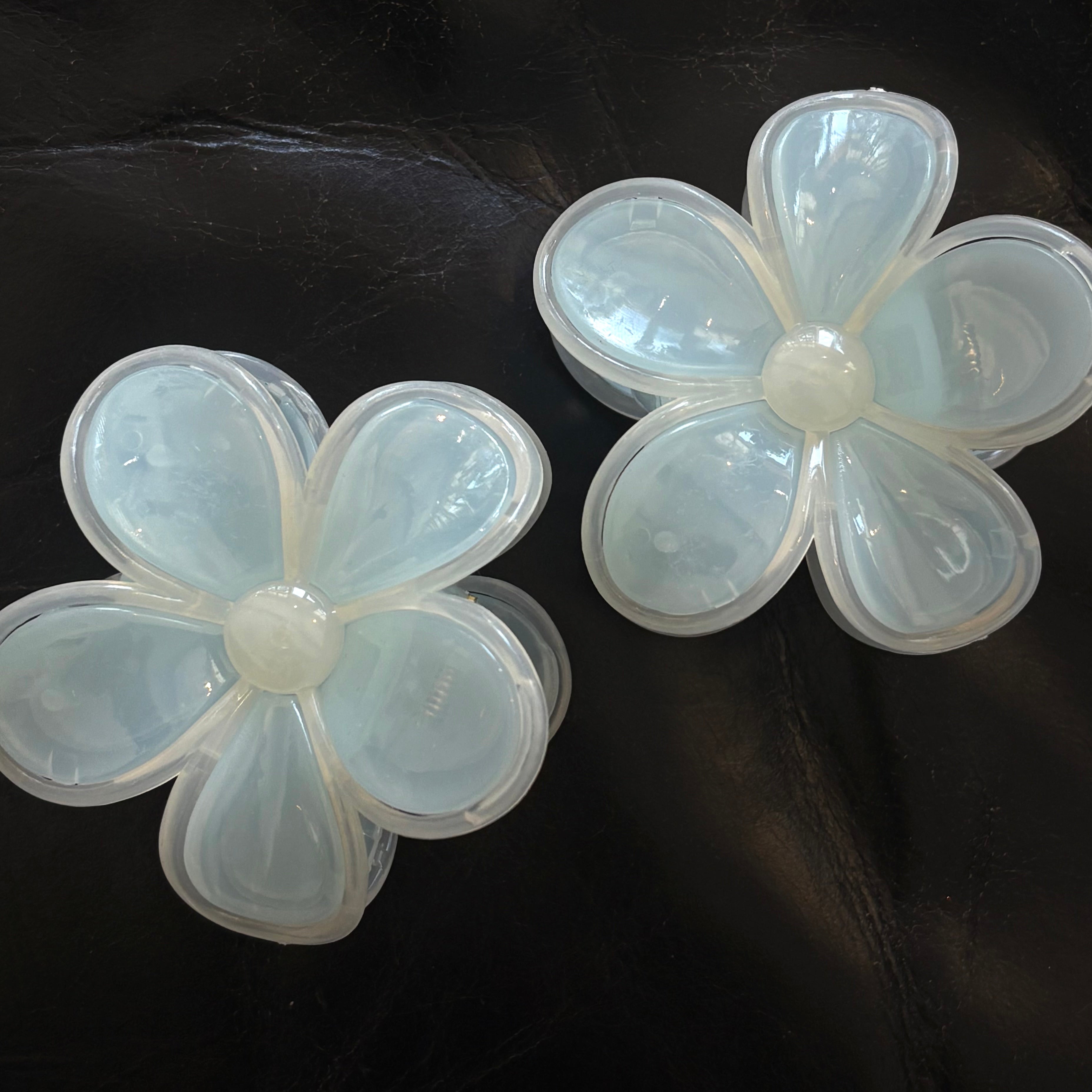 Flower Claw Clip