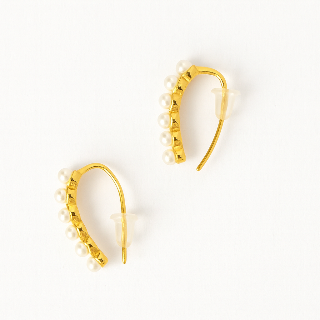 Dainty U Pearl Earrings